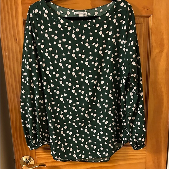 Amazon Essentials Tops - Amazon Essentials Dark Green Long-Sleeve Printed Top